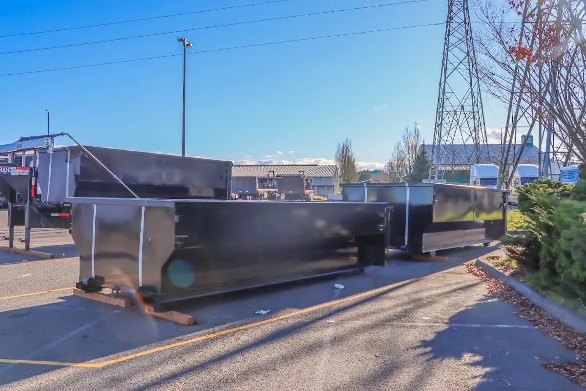 Professional dumpster rental and junk removal service in Country Club